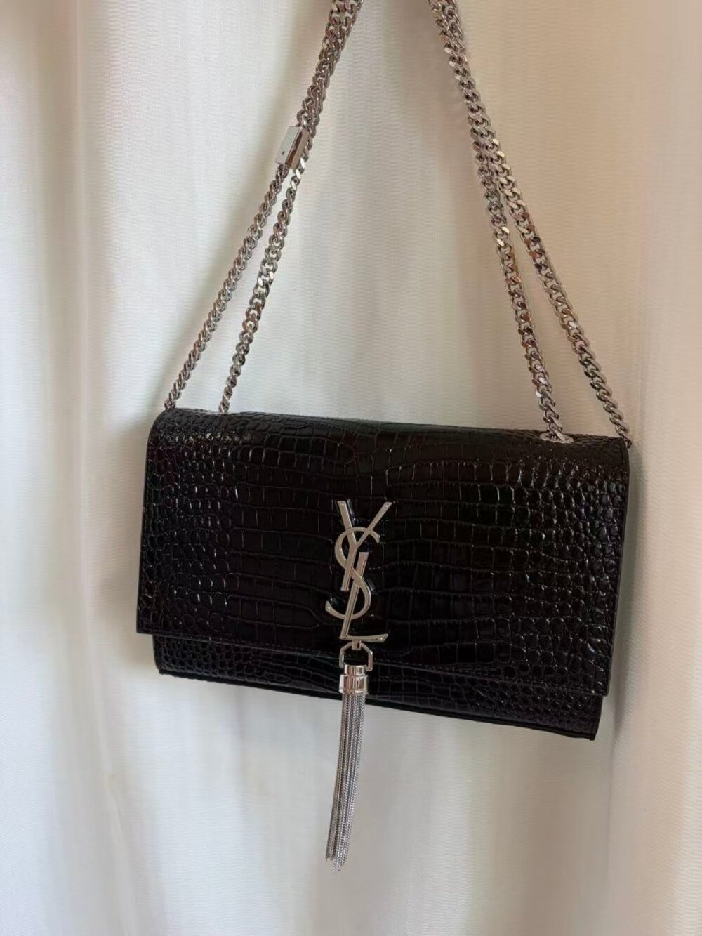 Yves Saint Laurent Women's Shoulder Bag
